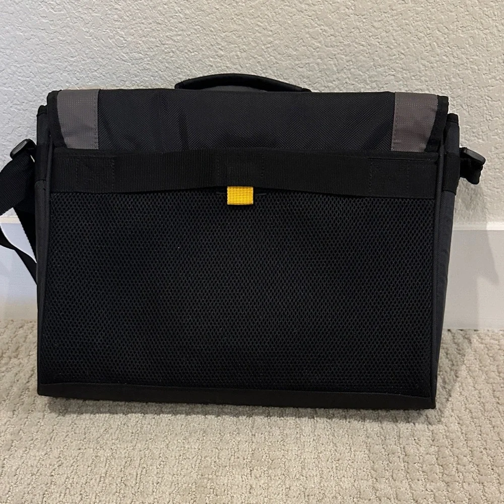 Targus Black and Gray Laptop Bag